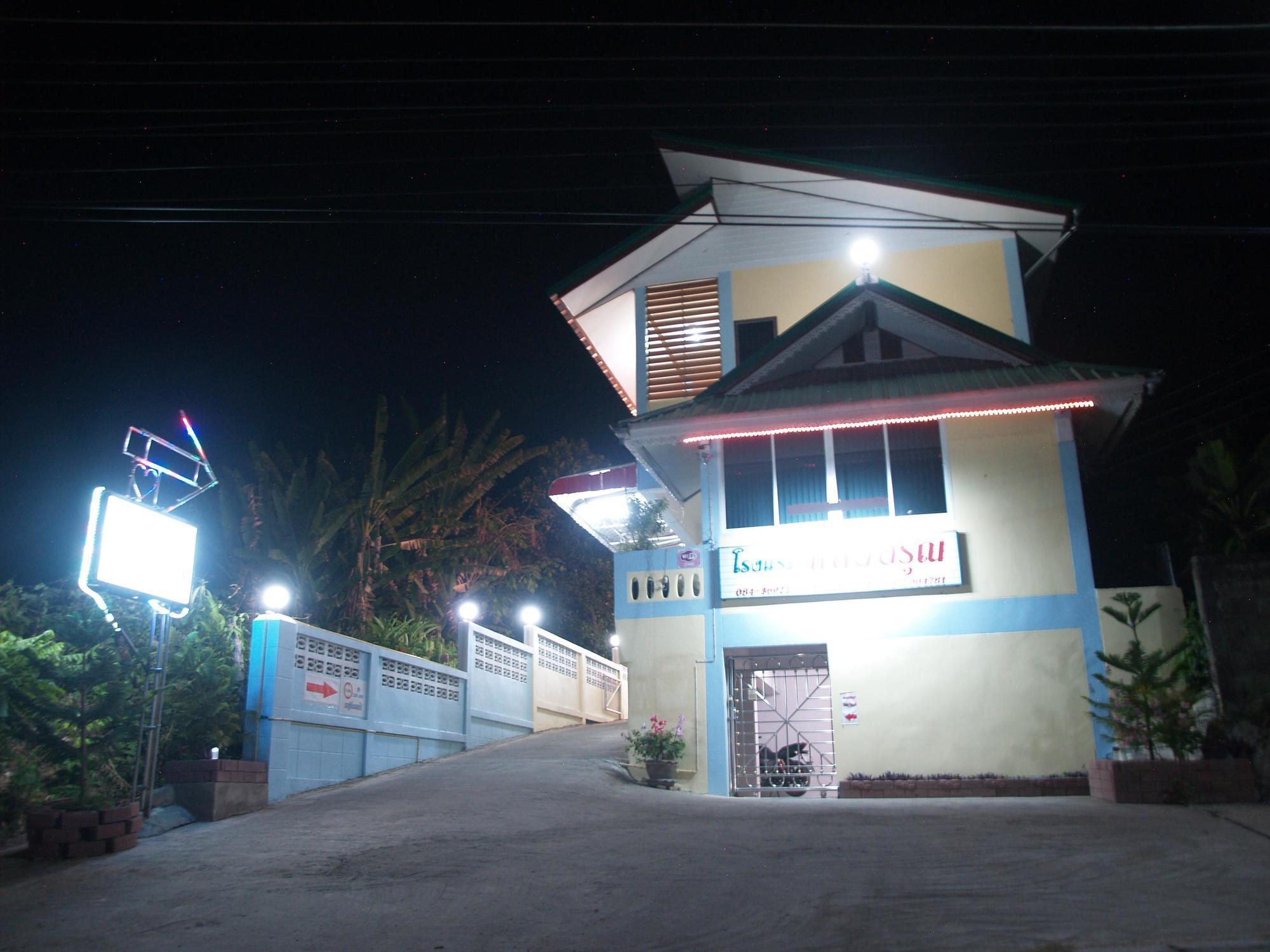 Sangaroon Hotel Пуа Экстерьер фото