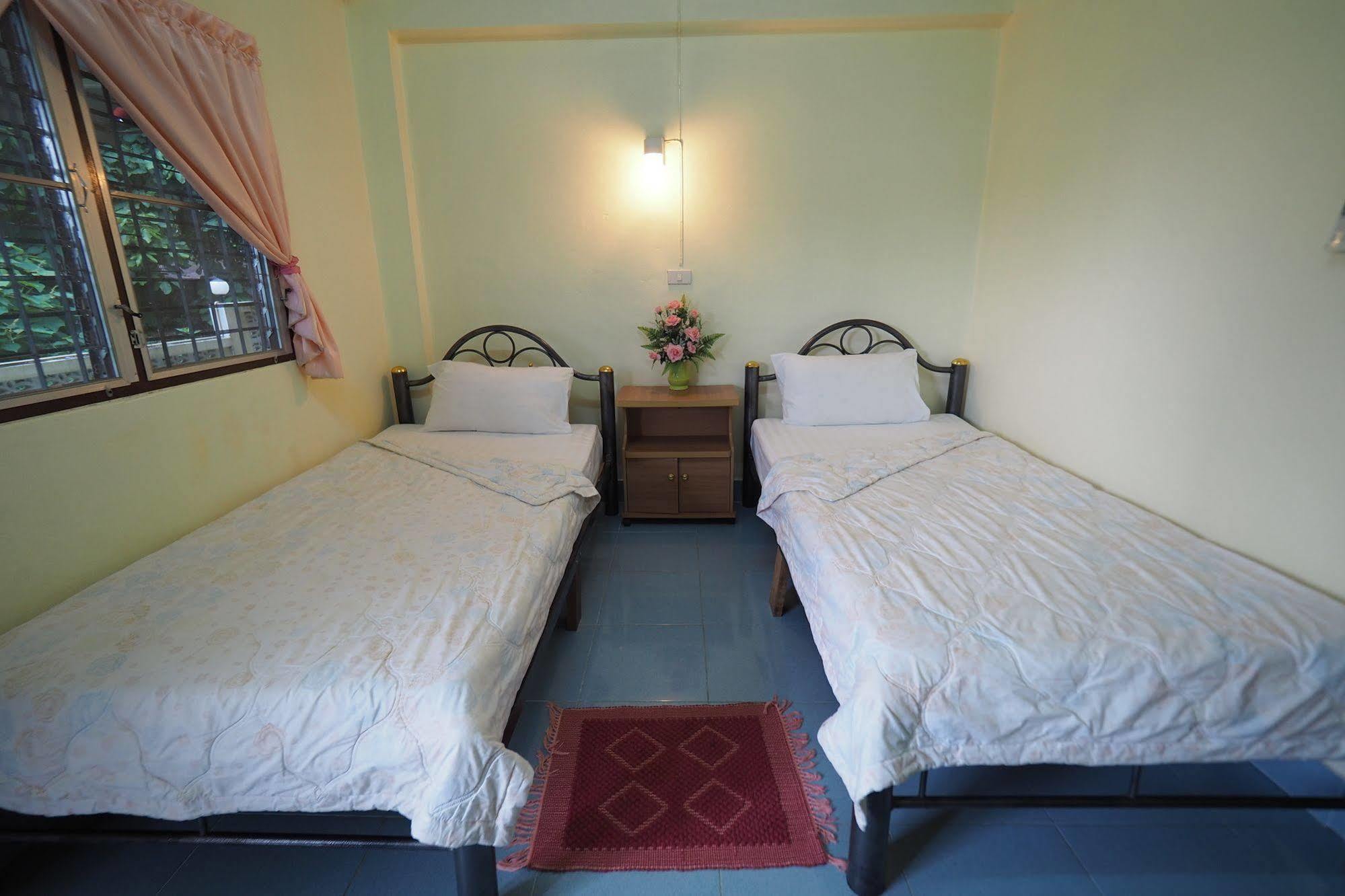 Sangaroon Hotel Пуа Экстерьер фото