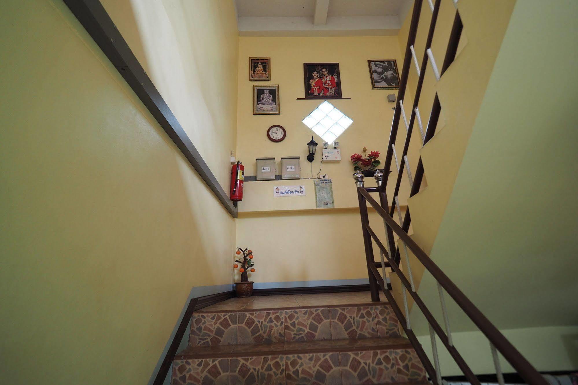Sangaroon Hotel Пуа Экстерьер фото